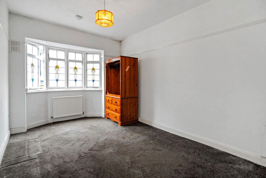 Additional image 6 of 2 bed flat for saleGodstone Road, Whyteleafe CR3