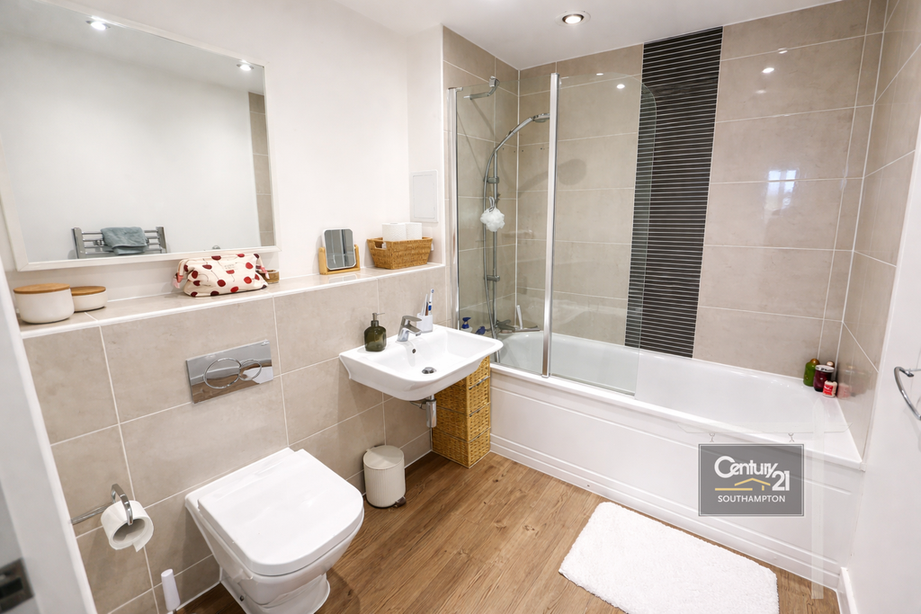 Additional image 6 of 2 bed flat for sale|Ref: L821391|, Empress Heights, College Street, Southampton SO14