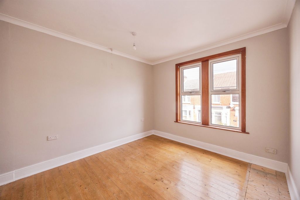 Additional image 18 of 6 bed terraced house for saleTelephone Road, Southsea PO4
