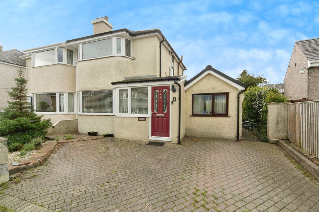 3 bed end terrace house for salePen Y Ffridd Road, Bangor LL57