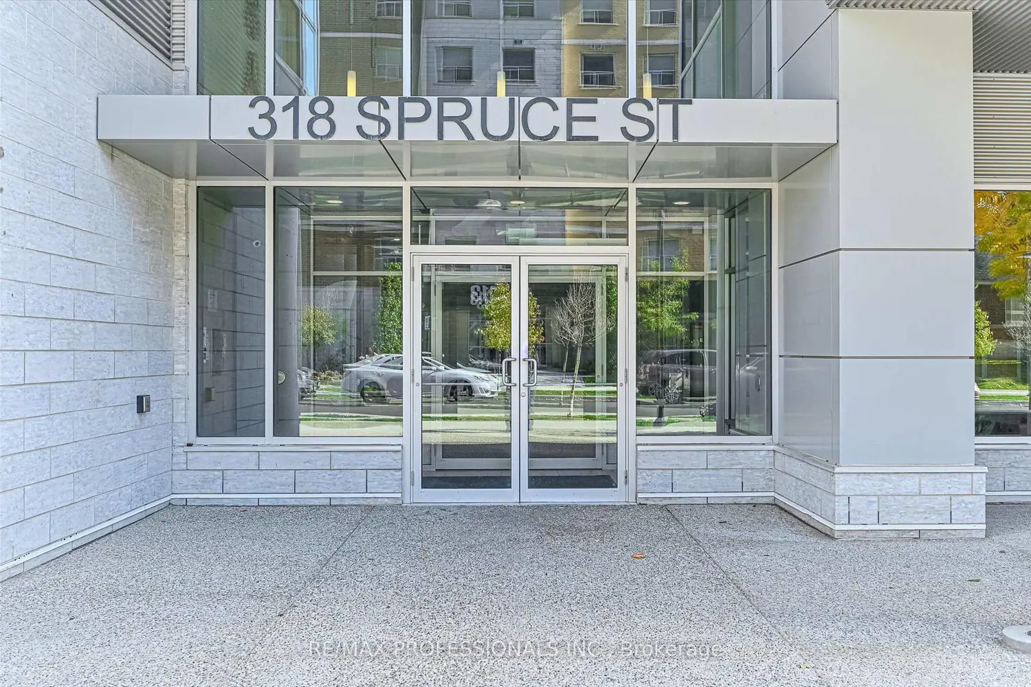 318 Spruce Street 2103