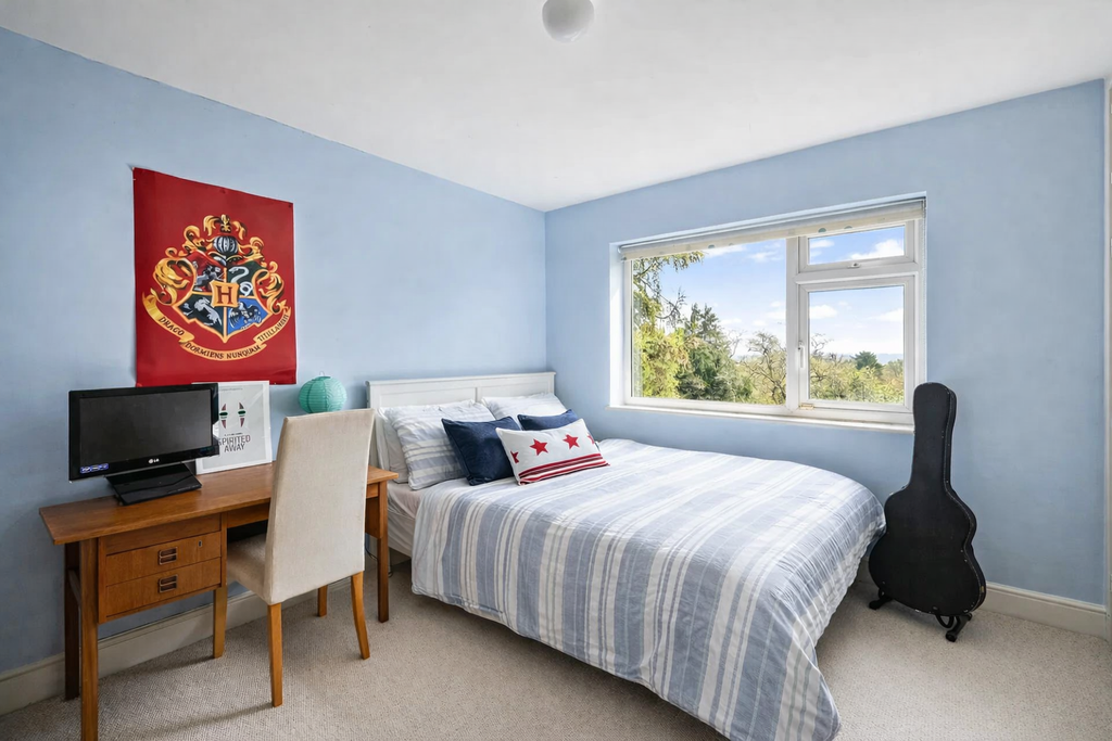 Additional image 20 of 6 bed detached house for saleFernhill Lane, Woking GU22