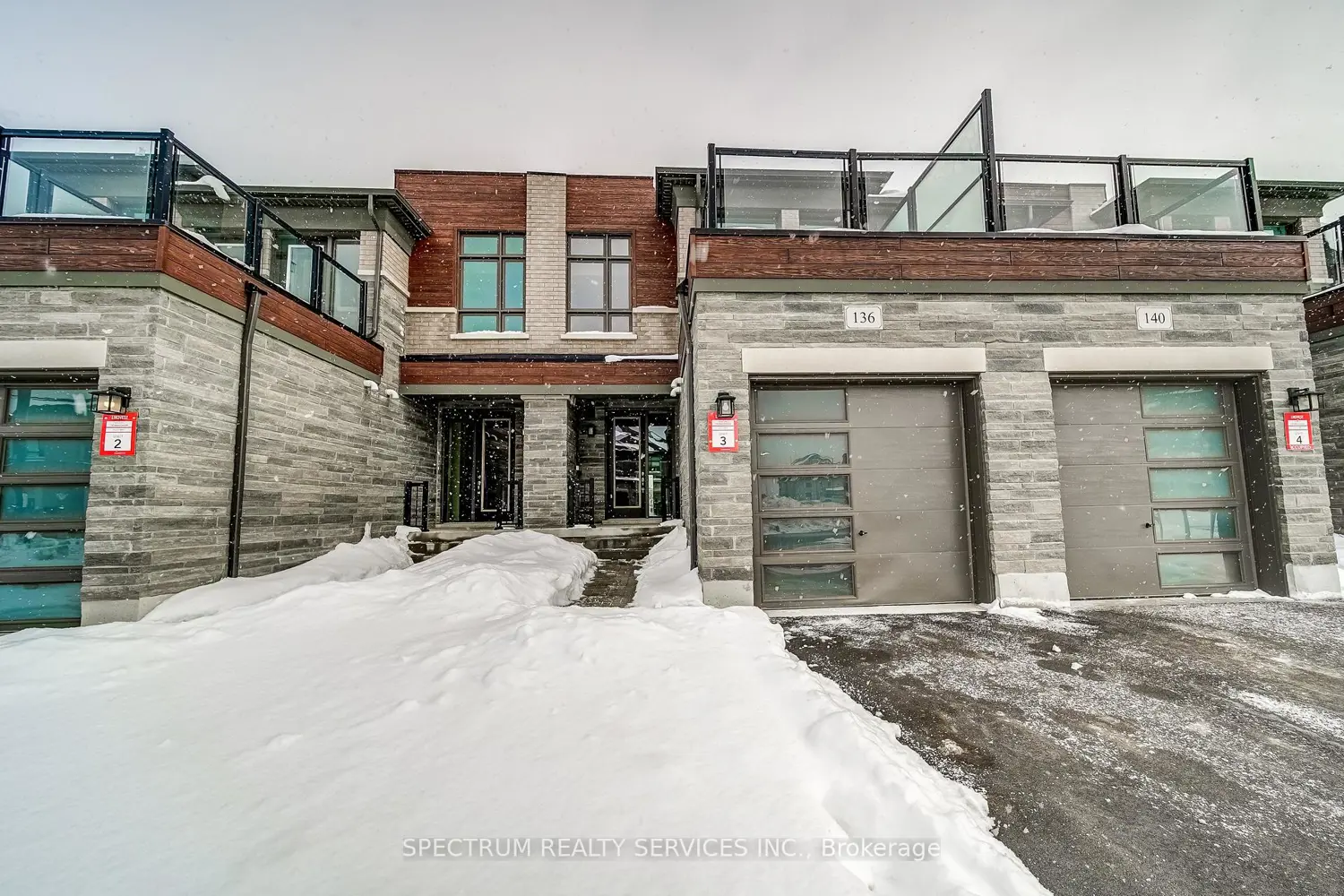 136 Adario Crescent