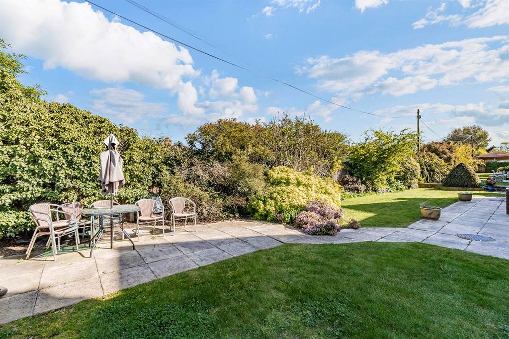 Additional image 3 of 2 bed flat for saleGraystone Road, Tankerton, Whitstable CT5