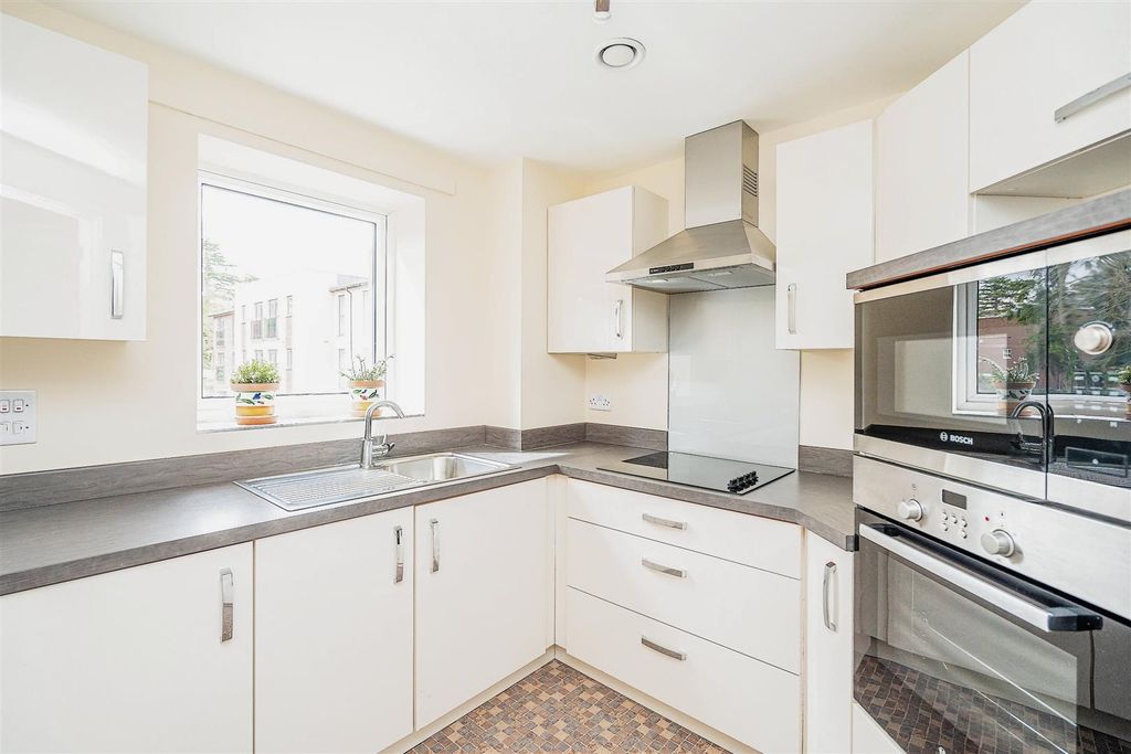 Additional image 2 of 2 bed flat for saleThorneycroft, Wood Road, Tettenhall WV6