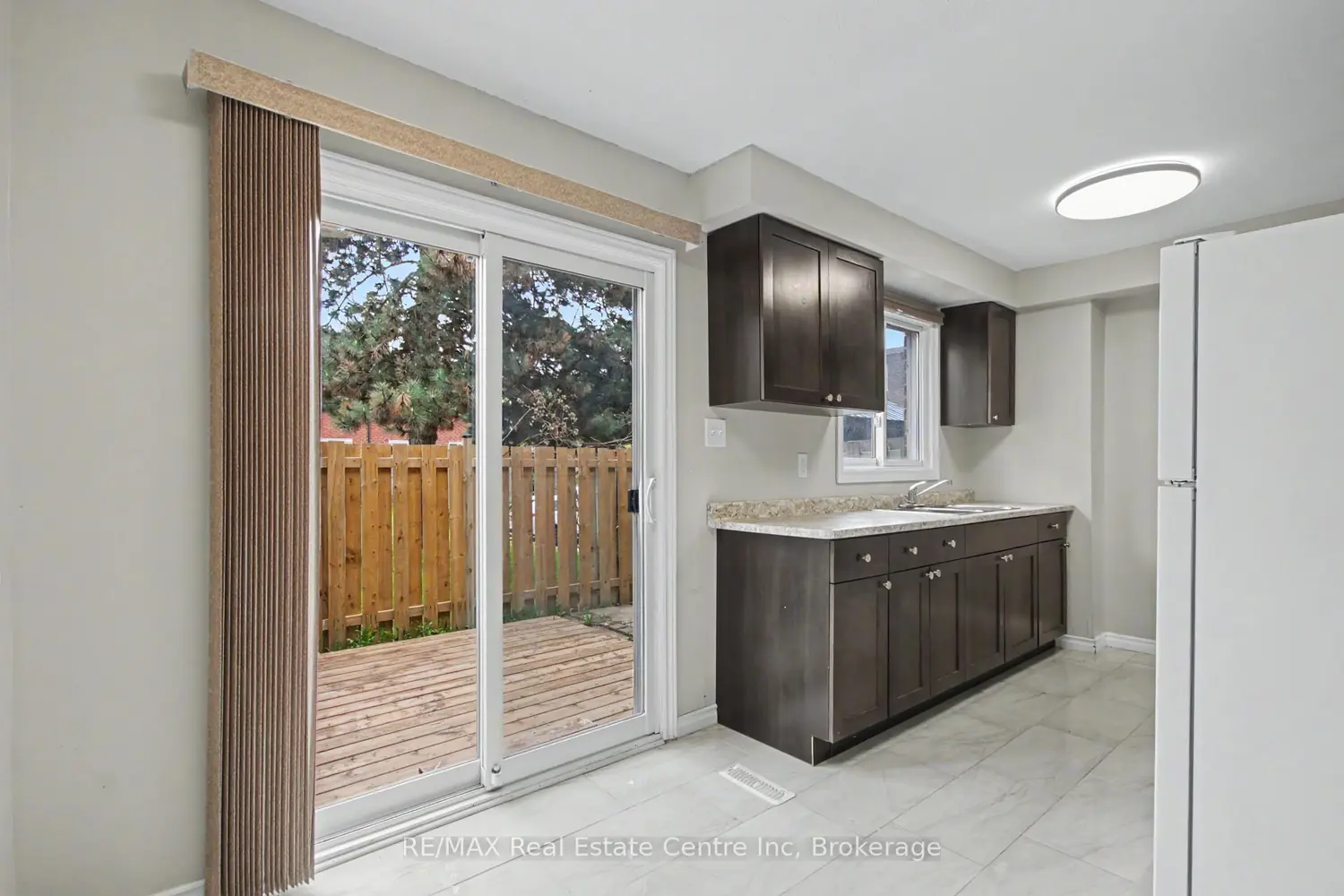 Additional image 9 of 371 Bronte Street 49