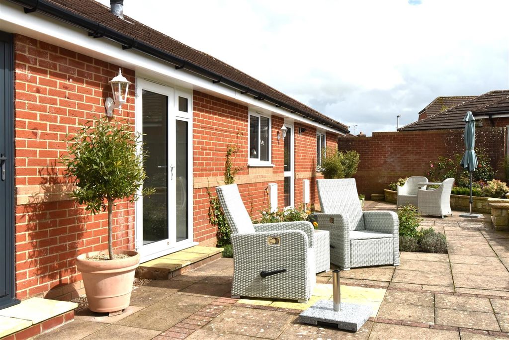 Additional image 13 of 3 bed detached bungalow for saleSwallowfields, Gillingham SP8