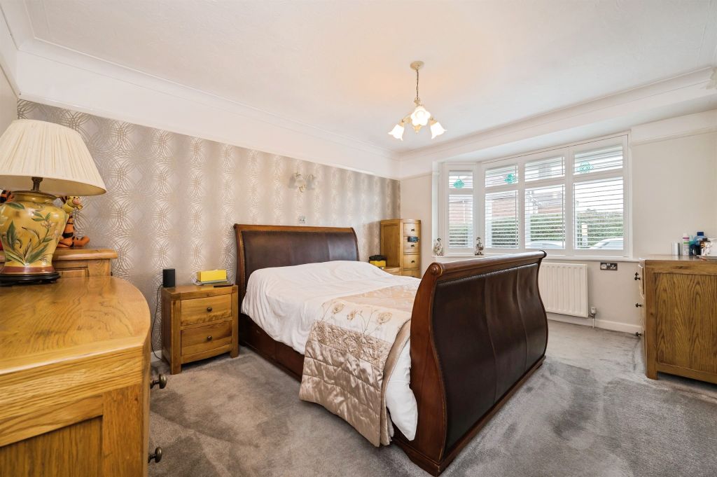 Additional image 6 of 4 bed bungalow for saleTemple Gardens, Southampton SO19