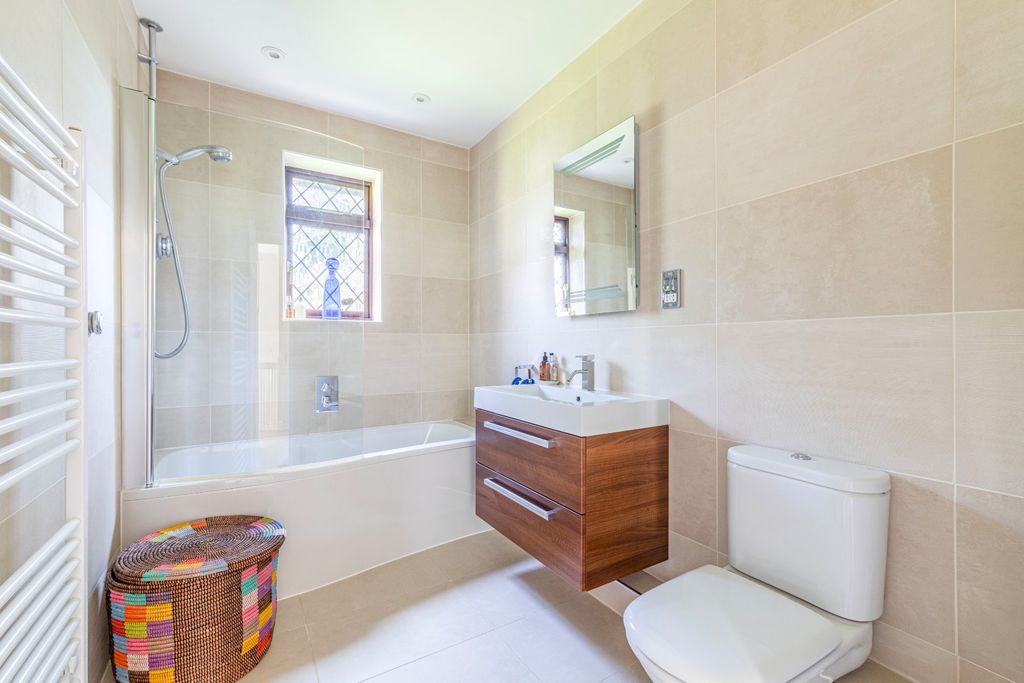 Additional image 34 of 5 bed detached house for salePyrford, Surrey GU22