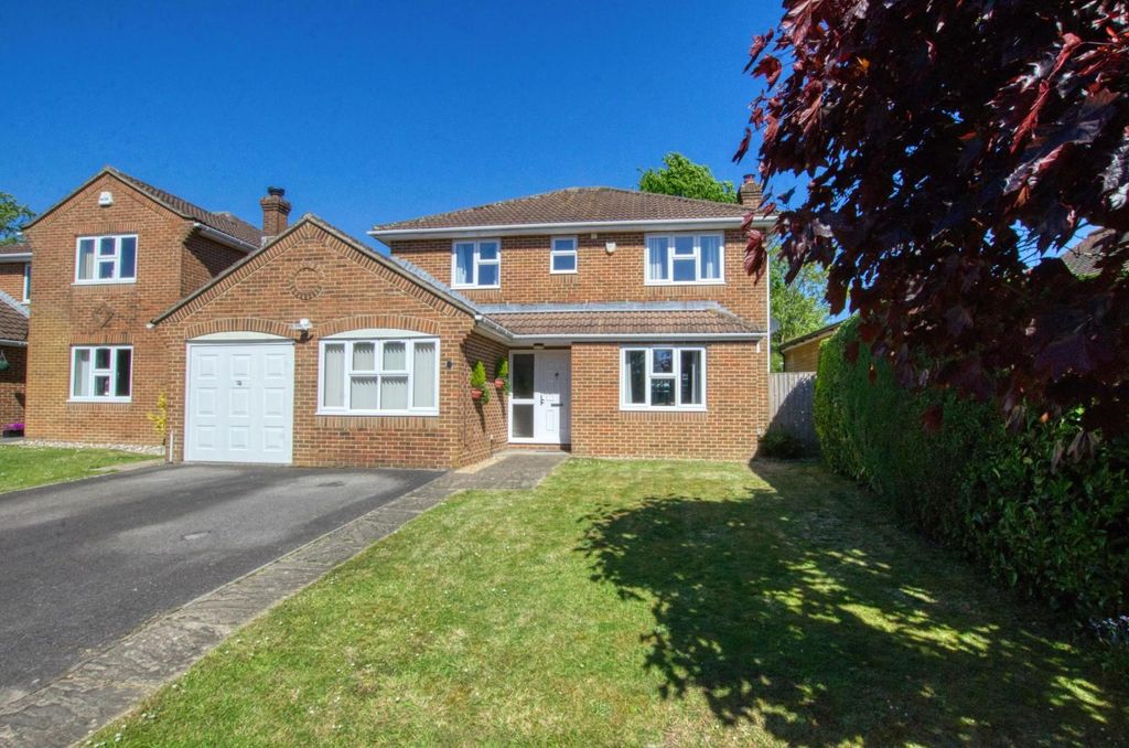 4 bed detached house for saleBaytrees, Southampton SO19