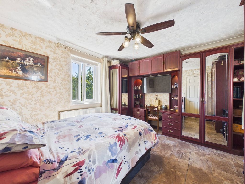 Additional image 16 of 3 bed detached house for saleClockhouse Lane, Ashford, Surrey TW15