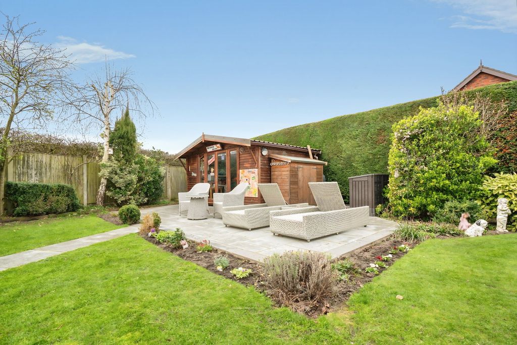 Additional image 63 of 4 bed detached house for saleHough Green Road, Widnes WA8