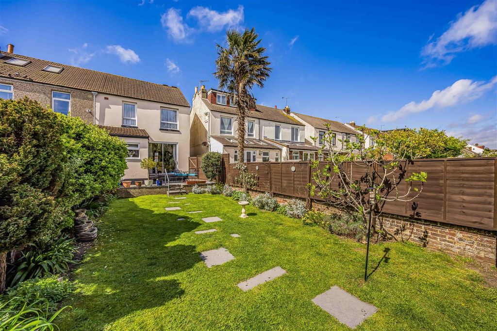 Additional image 24 of 3 bed semi-detached house for saleBaffins Road, Portsmouth PO3