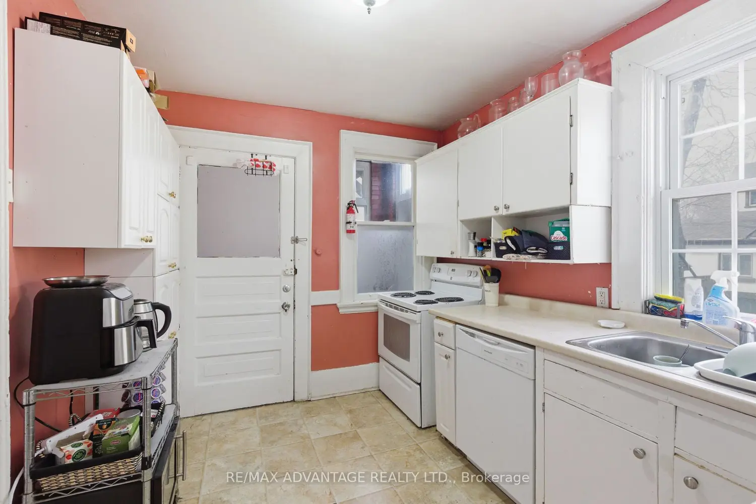 Additional image 8 of 1051 Richmond Street