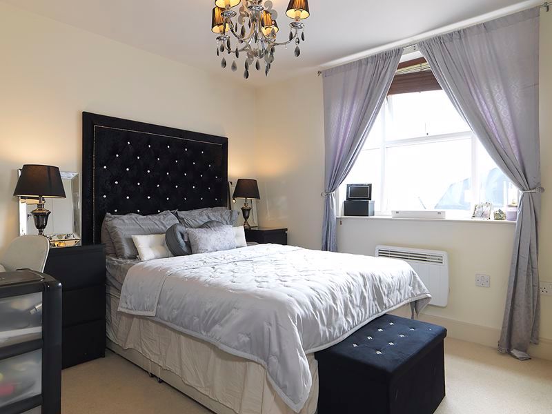 Additional image 6 of 2 bed flat for saleBeaumont Drive, Worcester Park KT4
