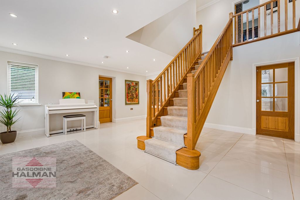Additional image 4 of 4 bed detached house for saleOne Oak Lane, Wilmslow SK9