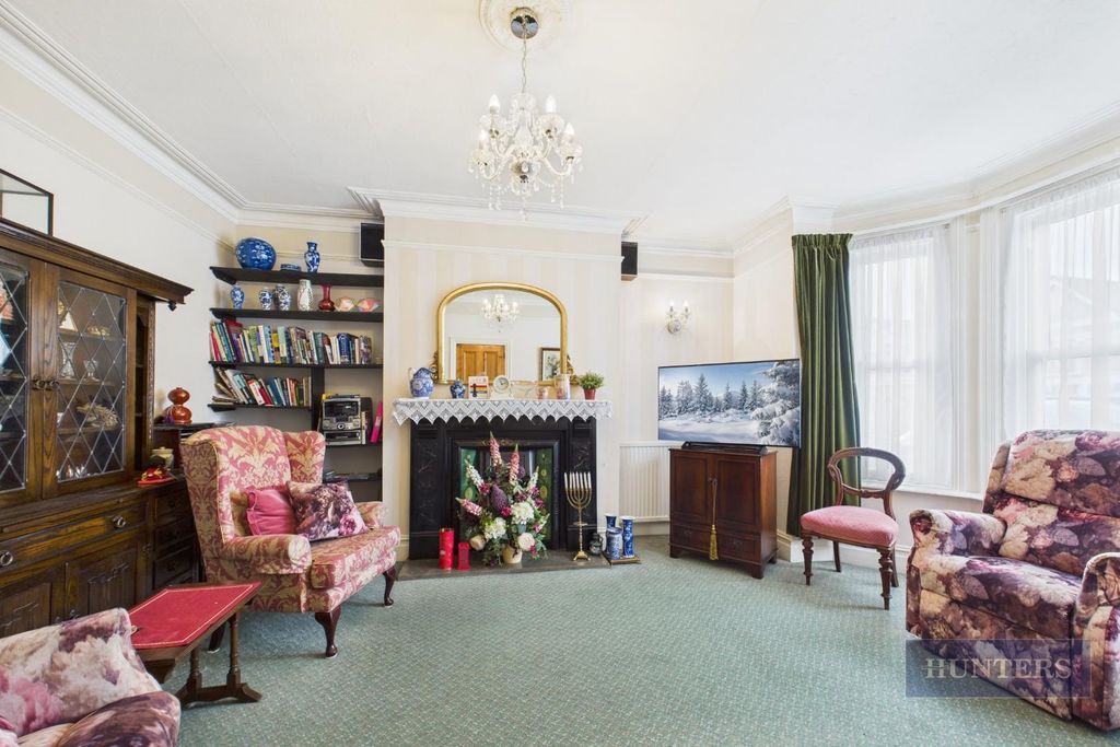 Additional image 3 of 4 bed semi-detached house for saleSt. James Road, Southampton SO15