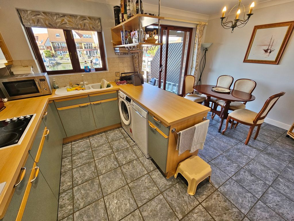 Additional image 11 of 3 bed terraced house for saleCoverack Way, Port Solent PO6