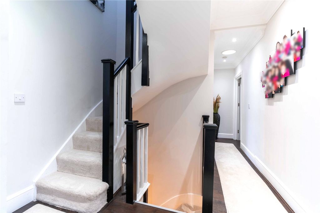 Additional image 12 of 5 bed semi-detached house for saleKings Avenue, Woodford Green IG8