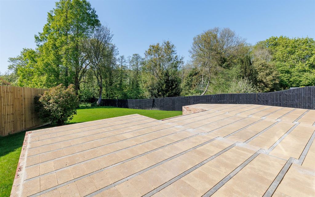 Additional image 17 of 5 bed property for saleBlackwater, Isle Of Wight PO30