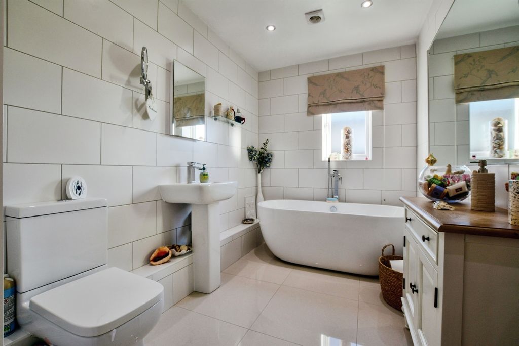 Additional image 14 of 2 bed detached bungalow for saleCoots Lane, Mumby, Alford LN13