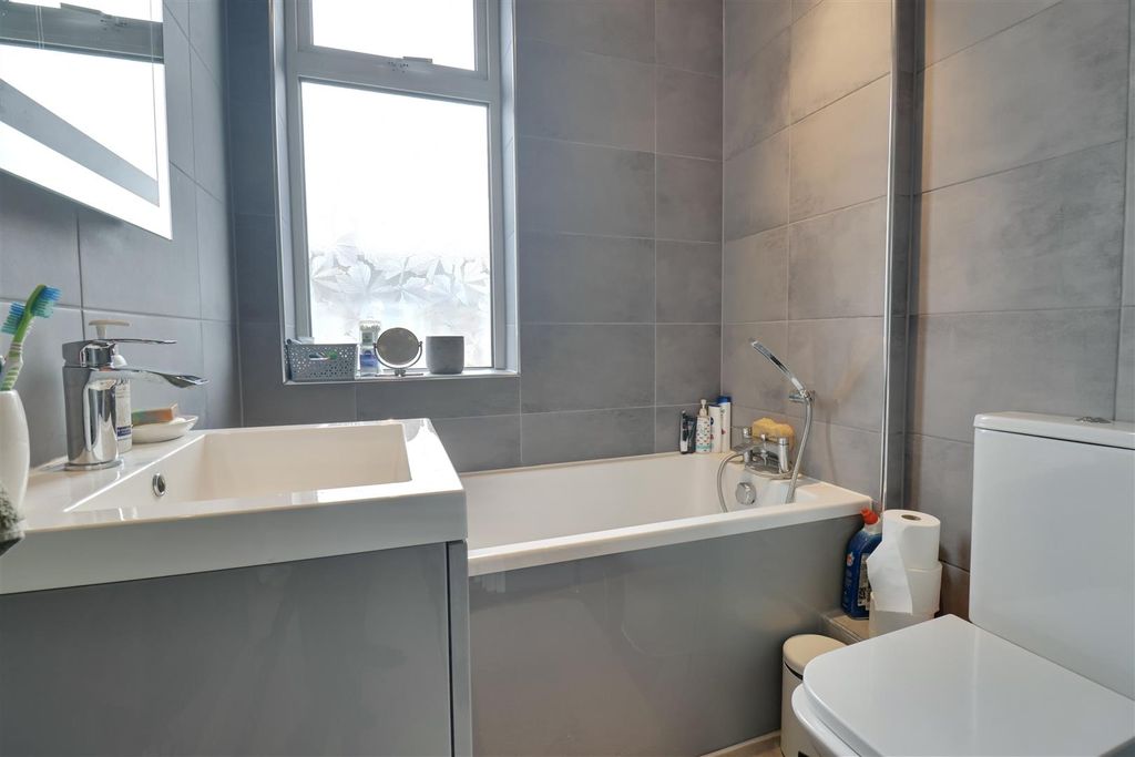 Additional image 8 of 4 bed terraced house for saleLangstone Road, Portsmouth PO3