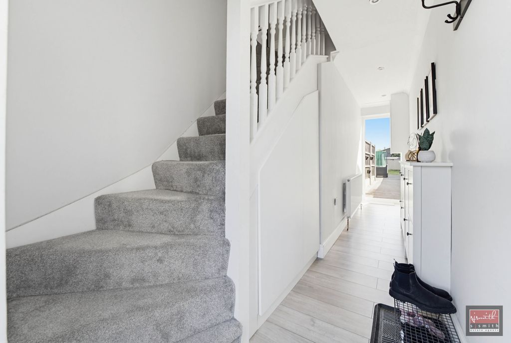 Additional image 8 of 3 bed maisonette for saleGlenfield Road, Ashford TW15