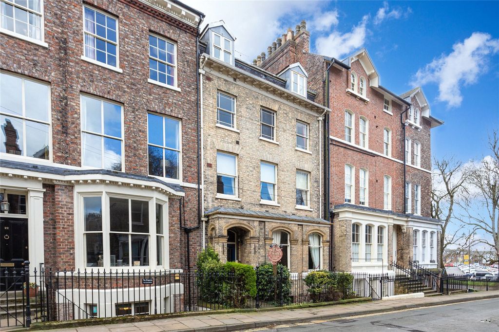 12 bed terraced house for saleSt. Marys, York, North Yorkshire YO30