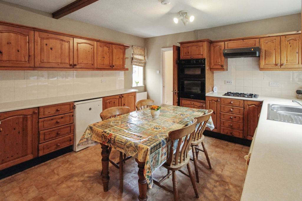 Additional image 7 of 4 bed detached house for saleHome Close, Blaby, Leicester LE8