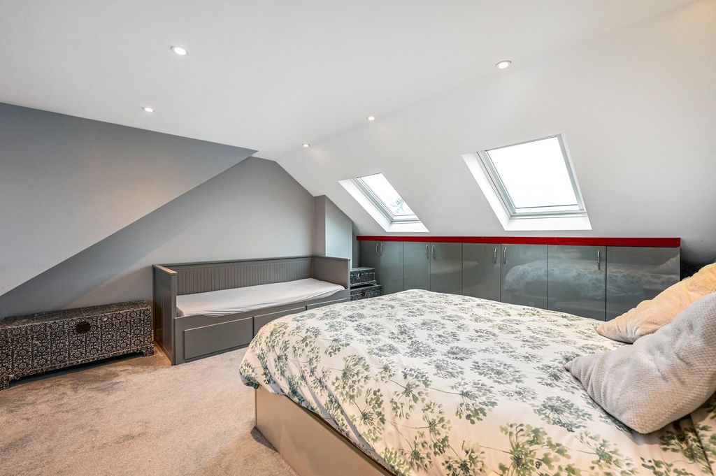 Additional image 21 of 6 bed semi-detached house for saleAshford, Surrey TW15
