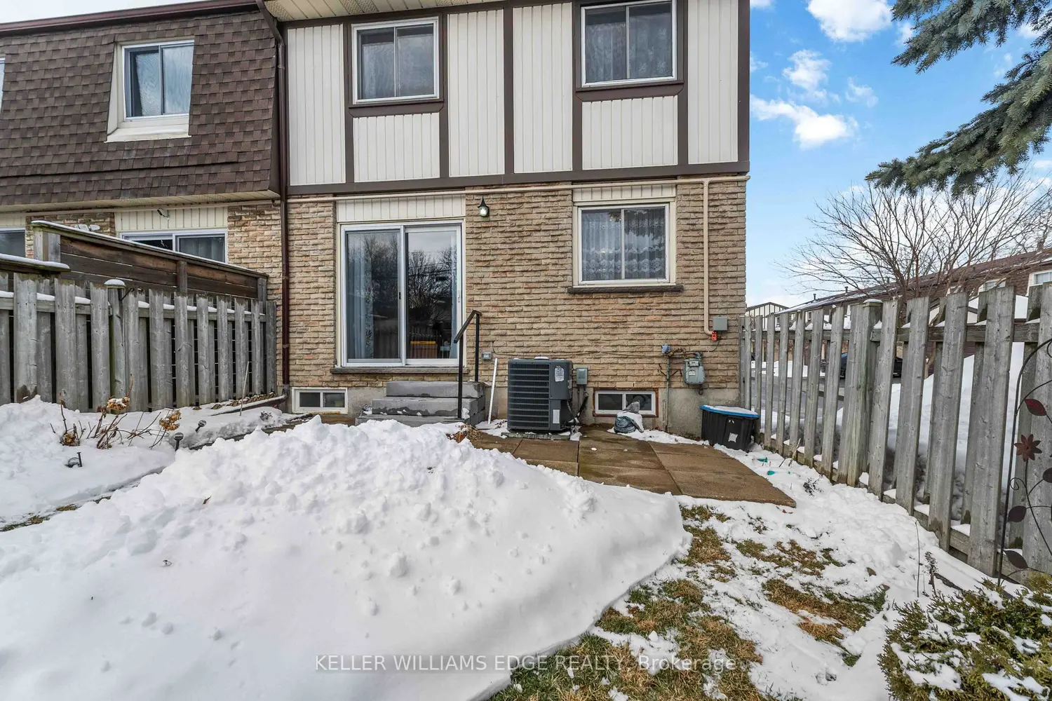 Additional image 19 of 300 Rexford Drive 22