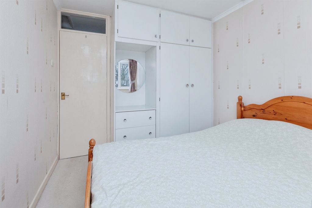 Additional image 12 of 3 bed semi-detached house for saleCawsand Road, Wigston LE18