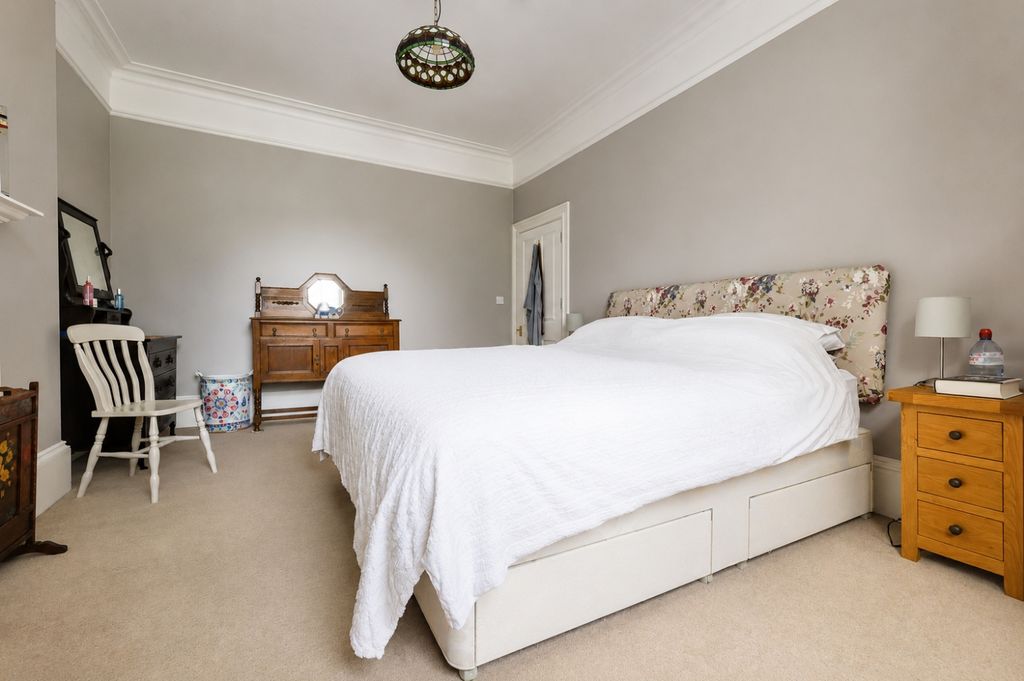 Additional image 14 of 4 bed terraced house for saleChurch Green, Witney OX28