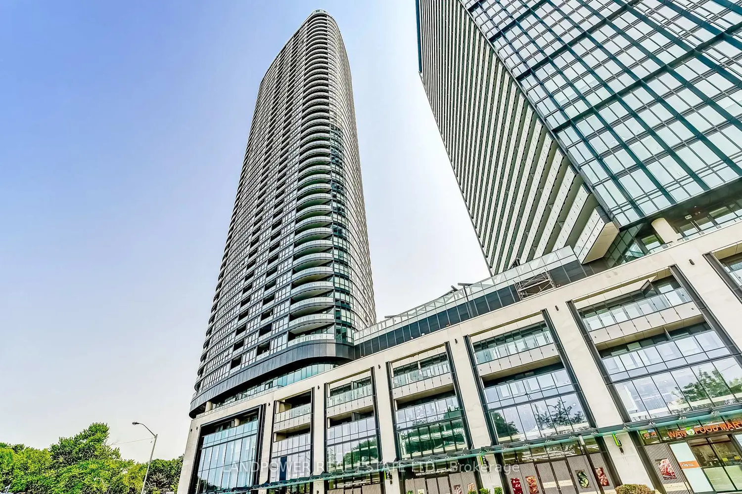 585 Bloor Street 415