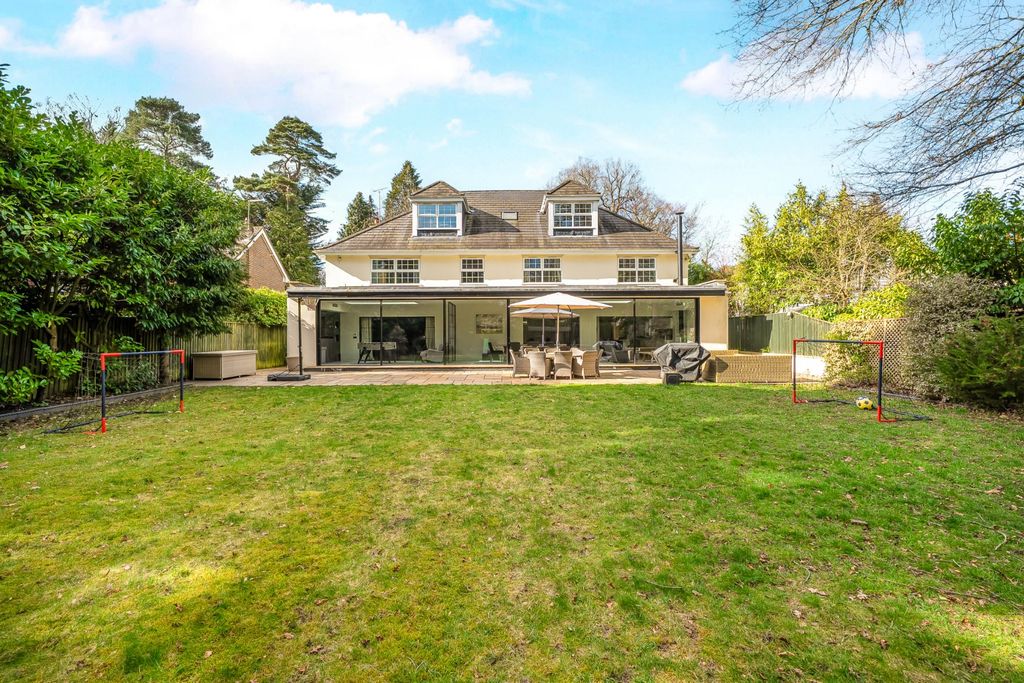Additional image 28 of 6 bed detached house for salePyrford, Surrey GU22