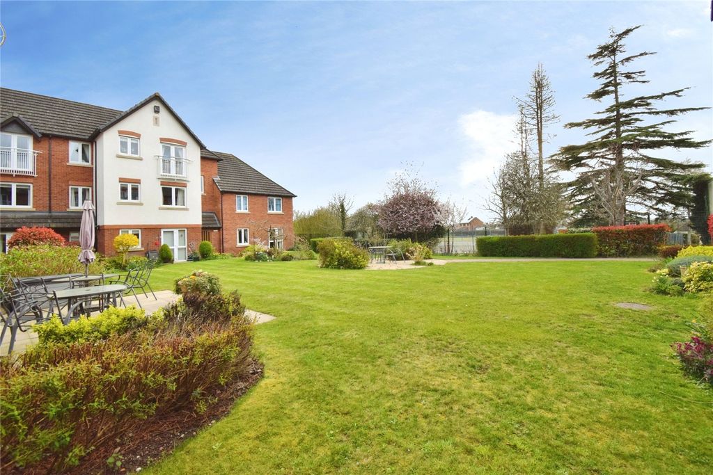 Additional image 10 of 1 bed flat for saleSandhurst Street, Oadby, Leicester, Leicestershire LE2