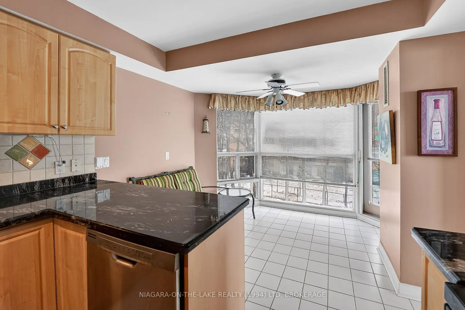 Additional image 5 of 2190 Lakeshore Road 304