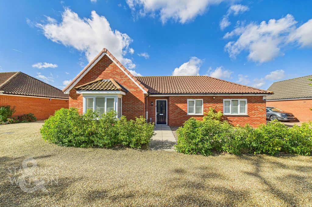 Additional image 7 of 3 bed detached bungalow for saleSomme Close, Wymondham NR18