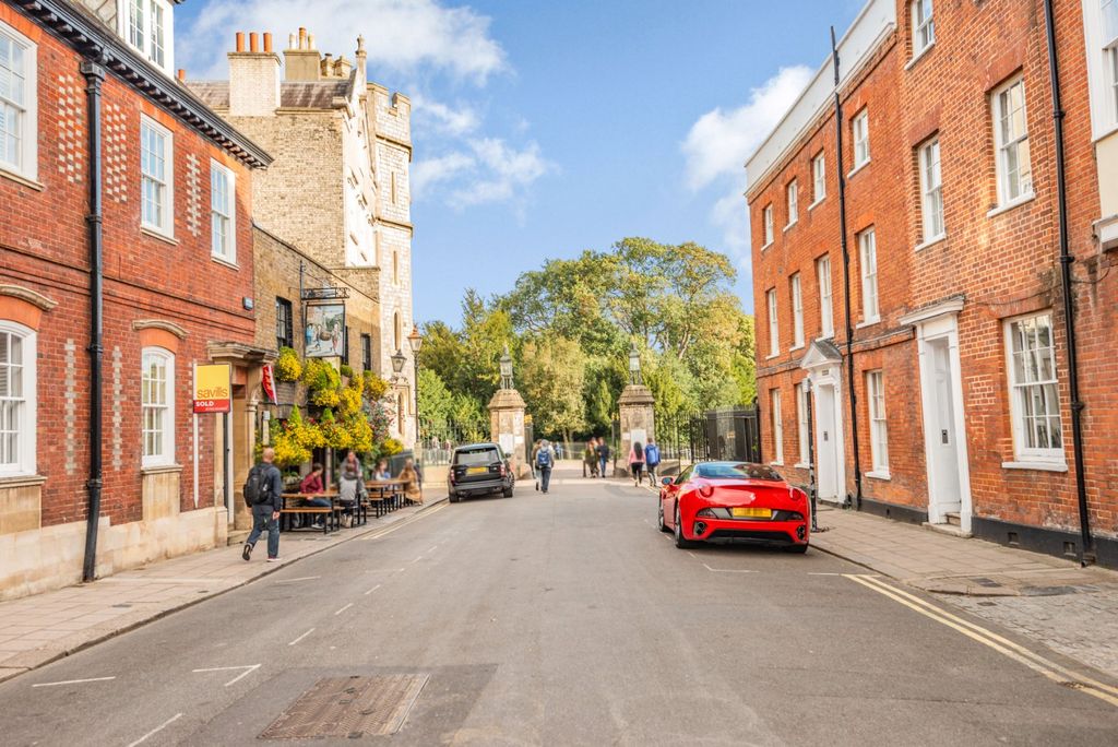Additional image 16 of 4 bed terraced house for salePark Street, Windsor, Berkshire SL4