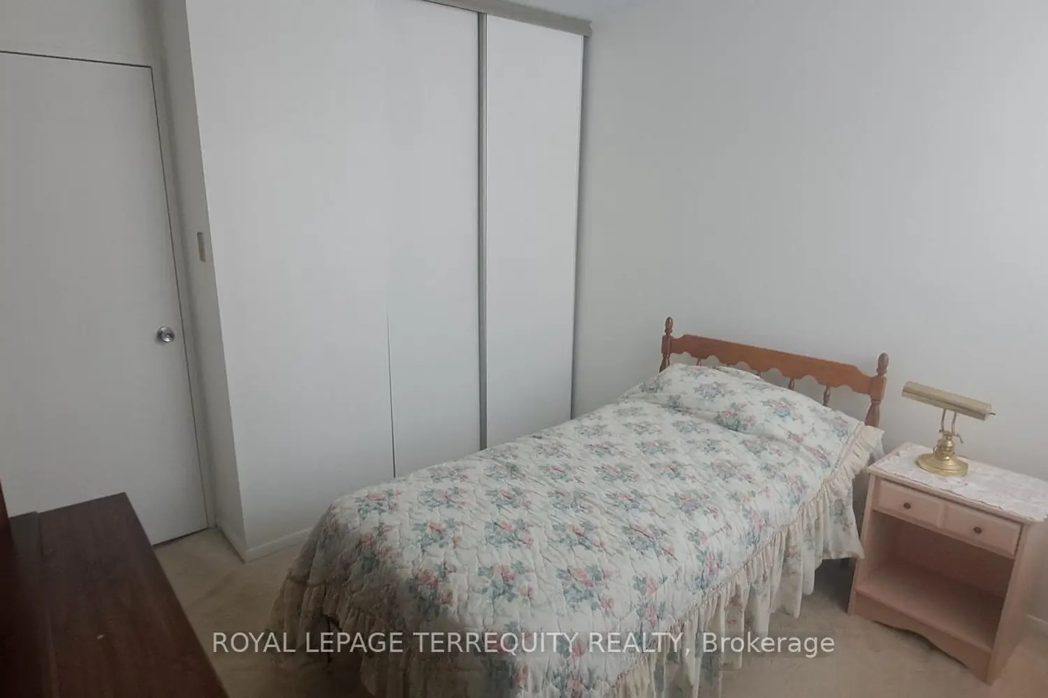 Additional image 11 of 10 Sunrise Avenue 114