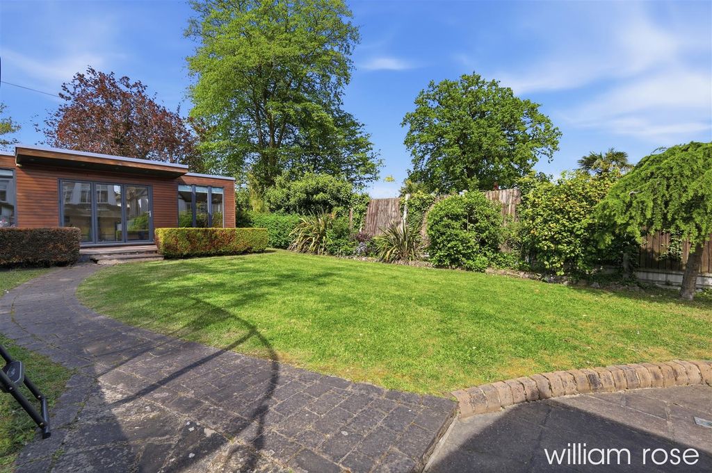 Additional image 13 of 5 bed detached house for saleMonkhams Lane, Woodford Green IG8
