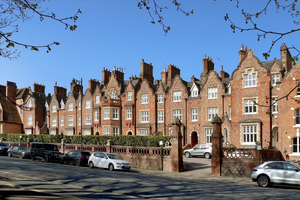 Additional image 18 of 5 bed town house for saleKings Road, Windsor, Berkshire SL4
