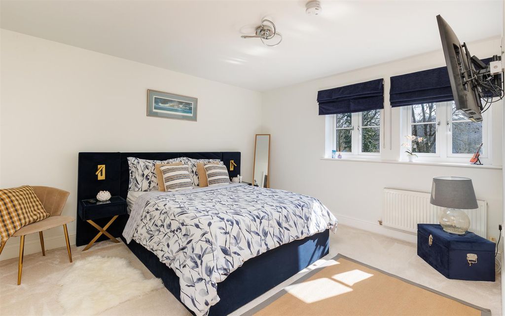 Additional image 12 of 6 bed detached house for saleCarisbrooke, Isle Of Wight PO30