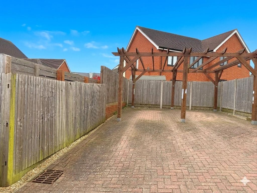 Additional image 14 of 2 bed maisonette for saleClaypit Copse, Bursledon, Southampton SO31