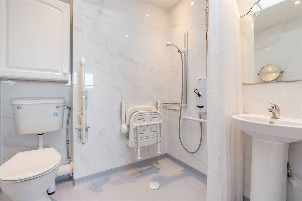 Additional image 10 of 2 bed flat for saleGraystone Road, Tankerton, Whitstable CT5