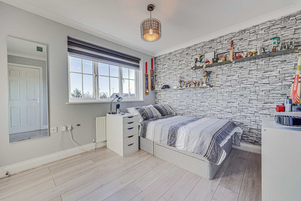 Additional image 21 of 4 bed detached house for saleCharters Court, Wickford SS11