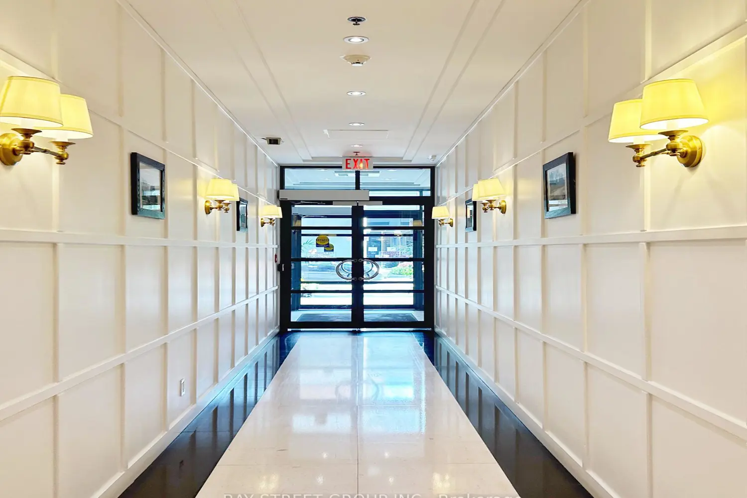 Additional image 3 of 102 Bloor Street 1001