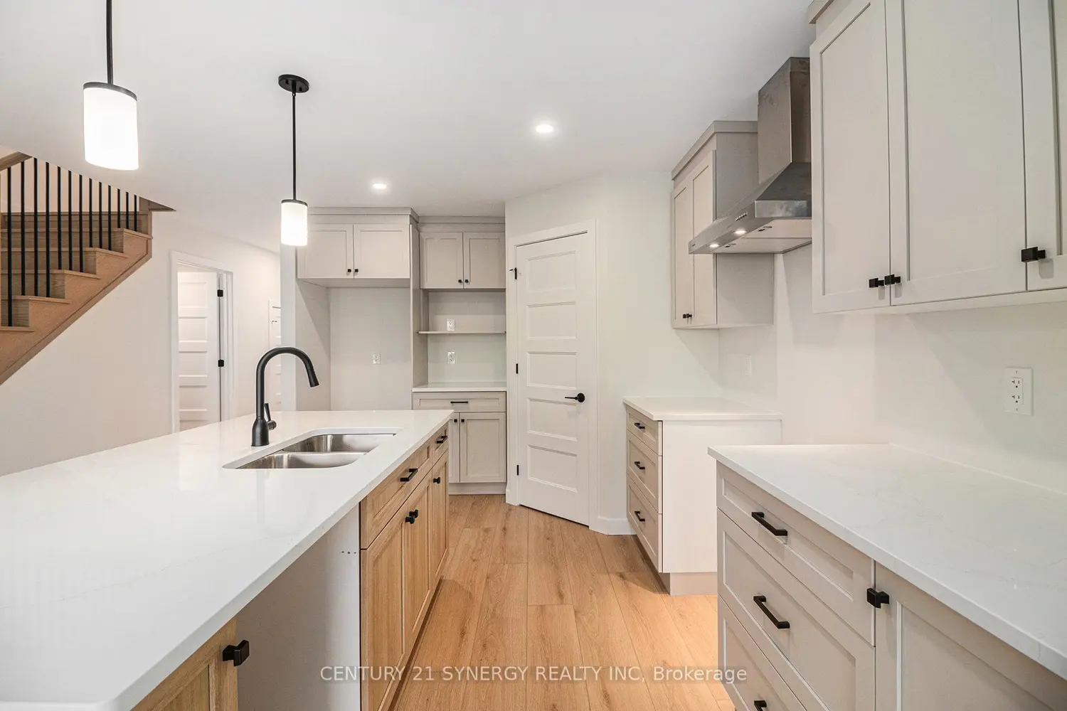 Additional image 4 of 27 Helen Street