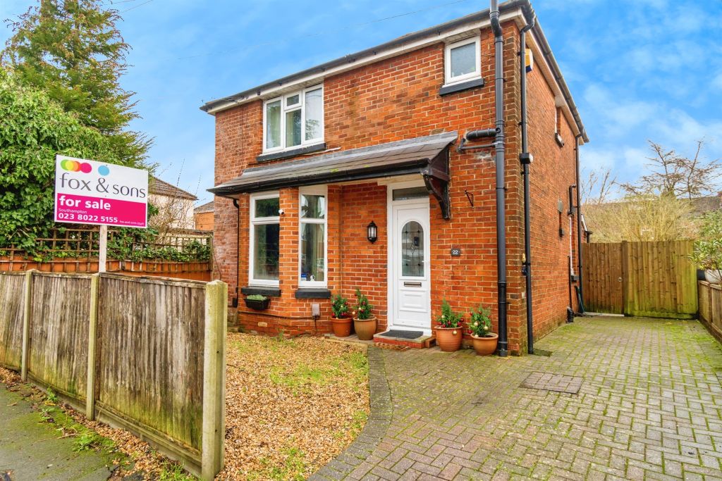 3 bed detached house for saleKing Edward Avenue, Southampton SO16