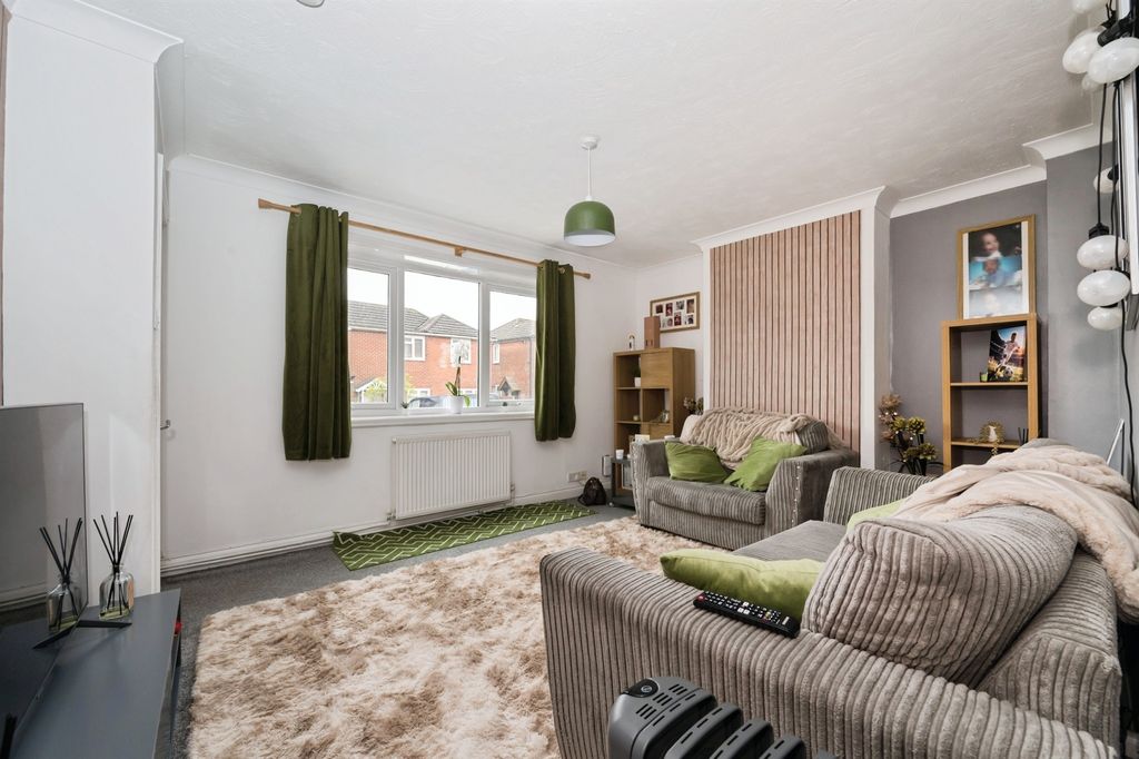 Additional image 2 of 2 bed semi-detached house for saleFreshfield Square, Southampton SO15